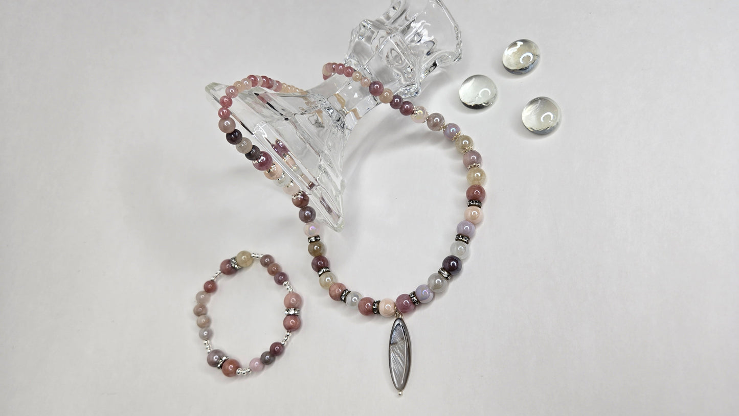 jewelry set (bracelet and a necklace)