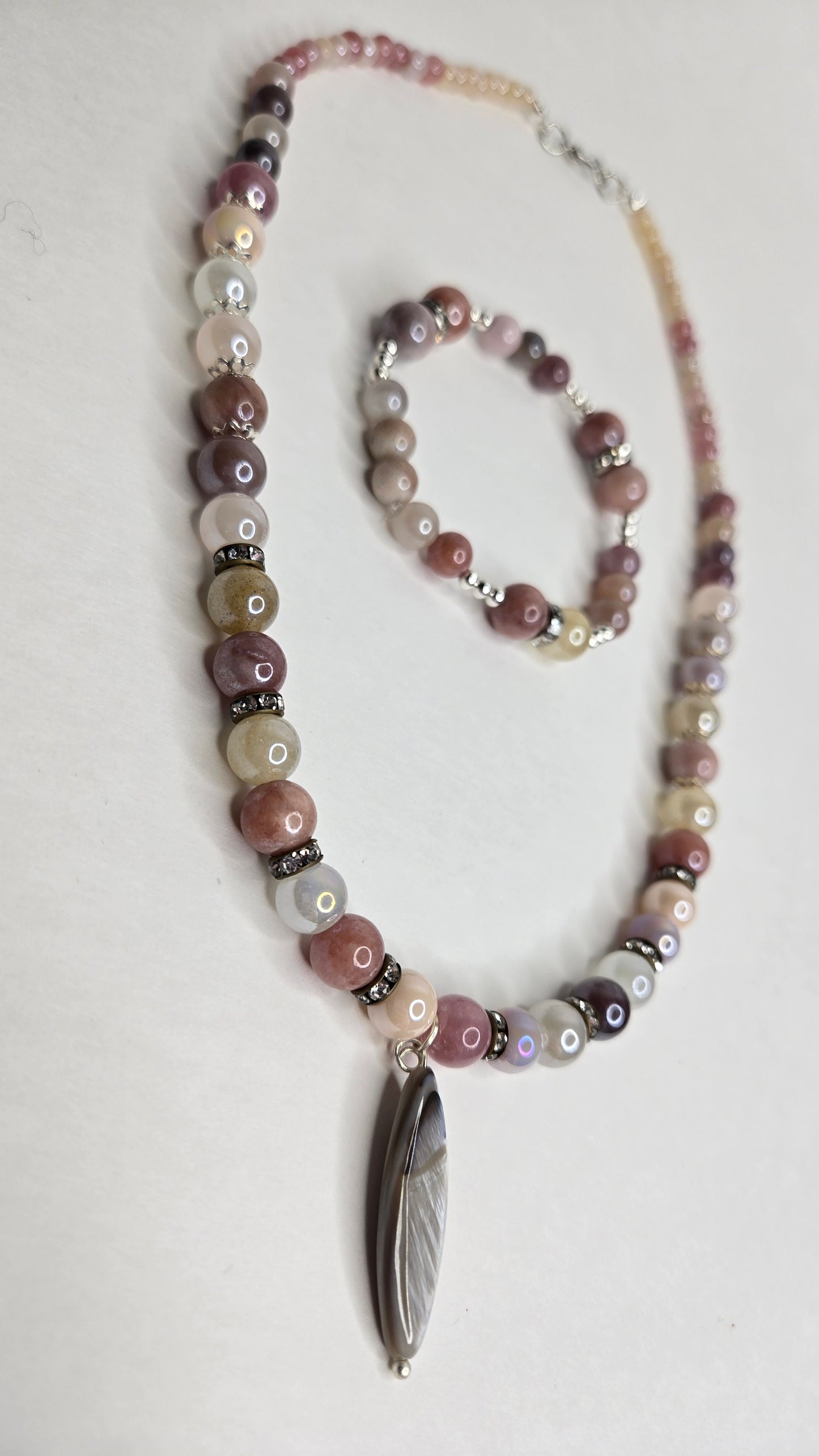 jewelry set (bracelet and a necklace)