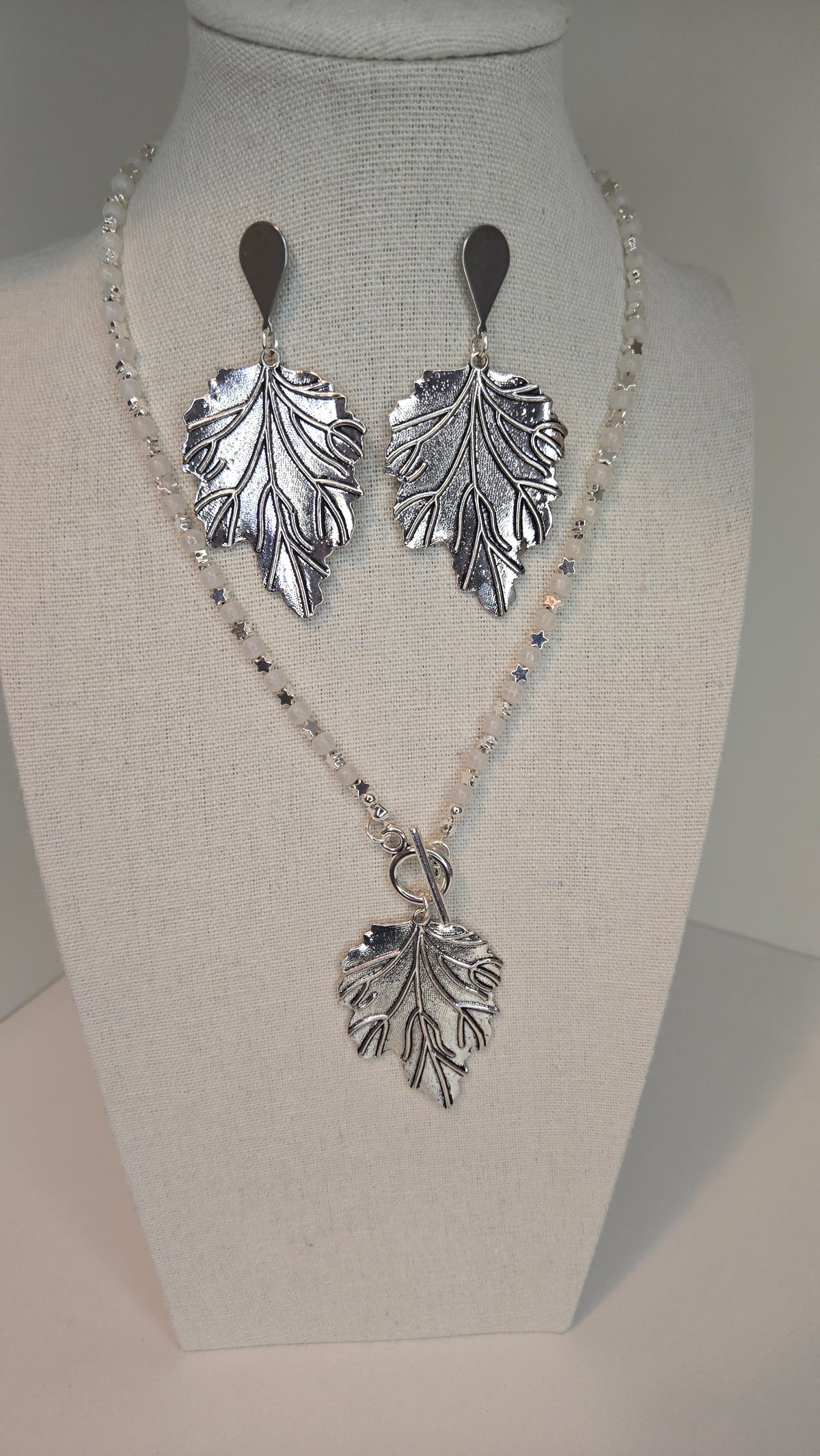 Nature Leaves Silver-Tone Jewelry with leaf-shaped necklace and earring designs