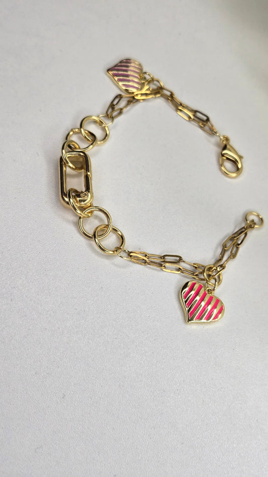 Elegant Gold Heart Bracelet