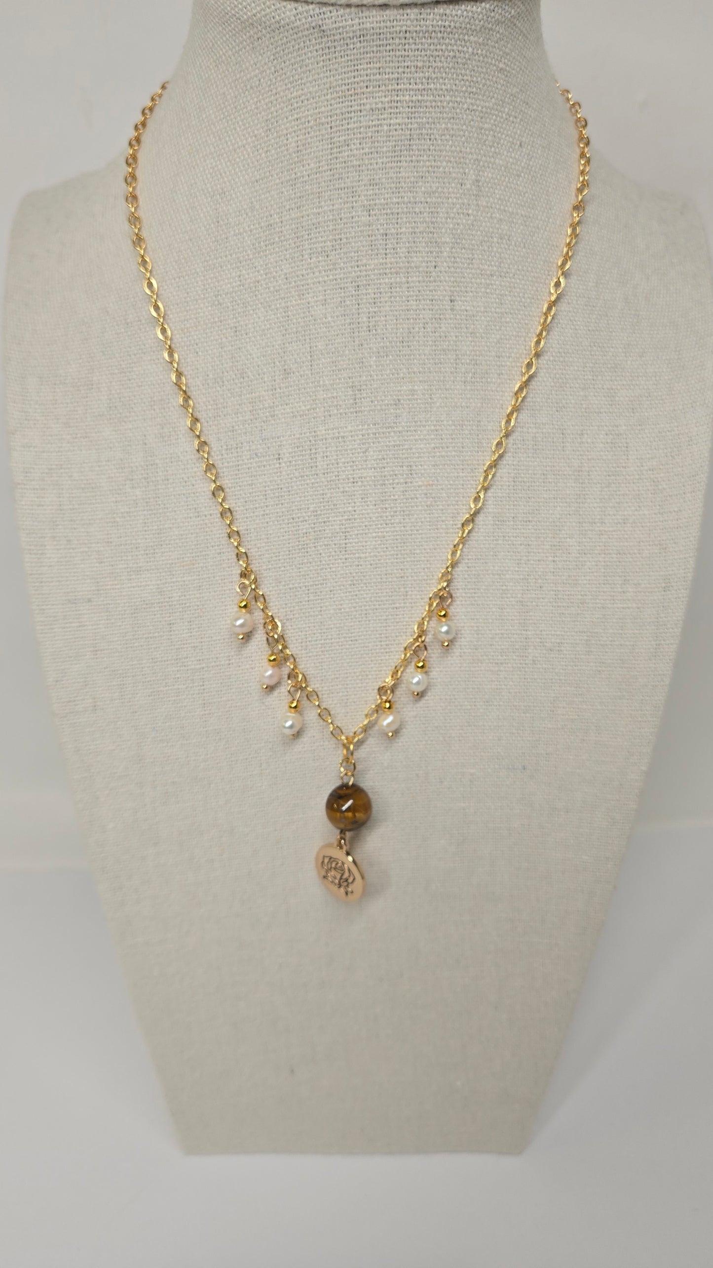 Golden Rose Pearl Necklace 🌹✨