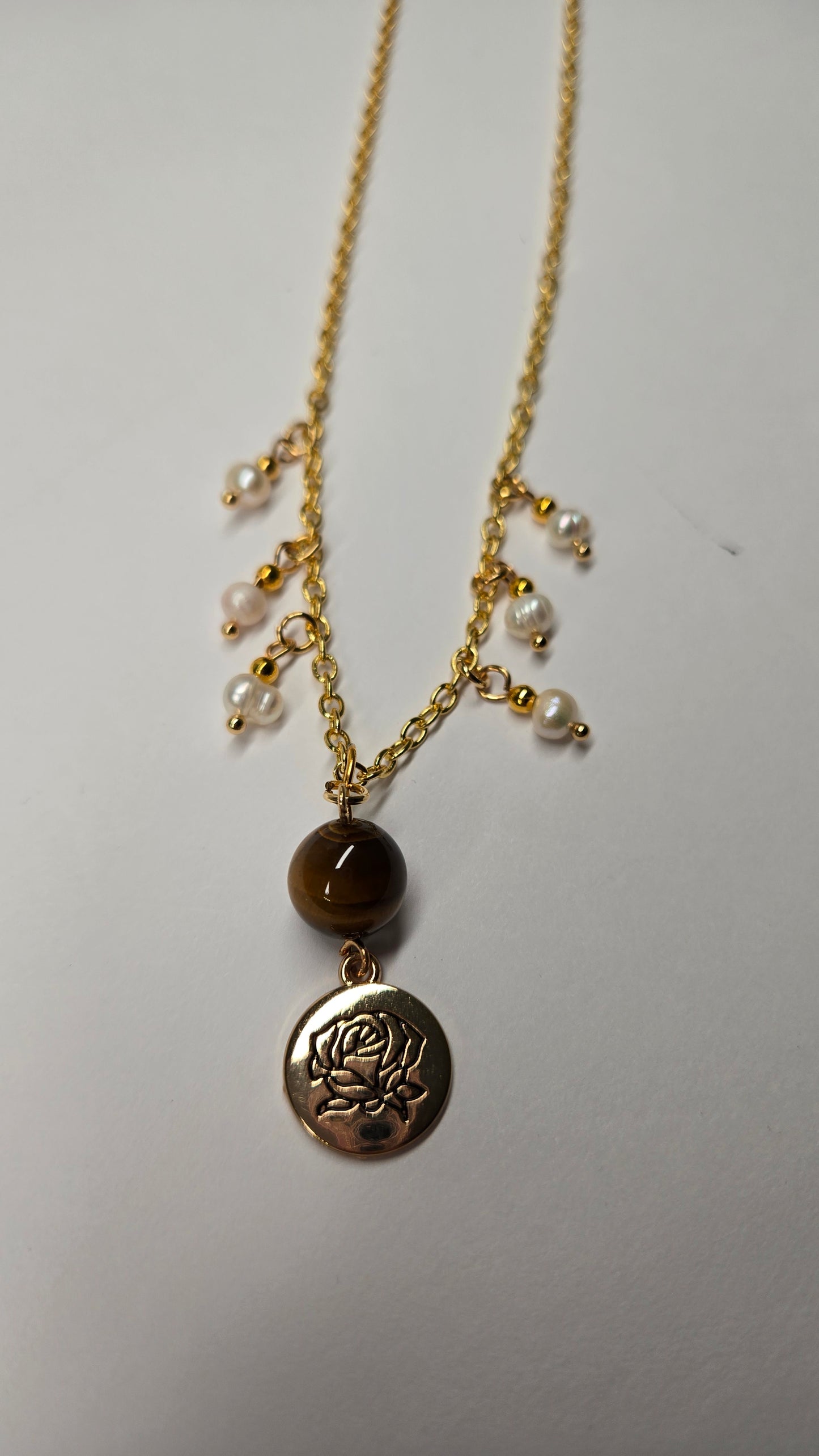 Golden Rose Pearl Necklace 🌹✨