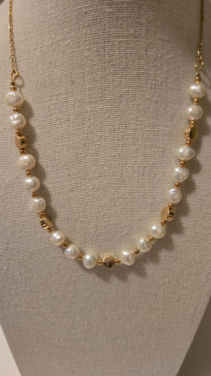 Touch of Elegance Necklace with pearls and gold-tone accents, view 5