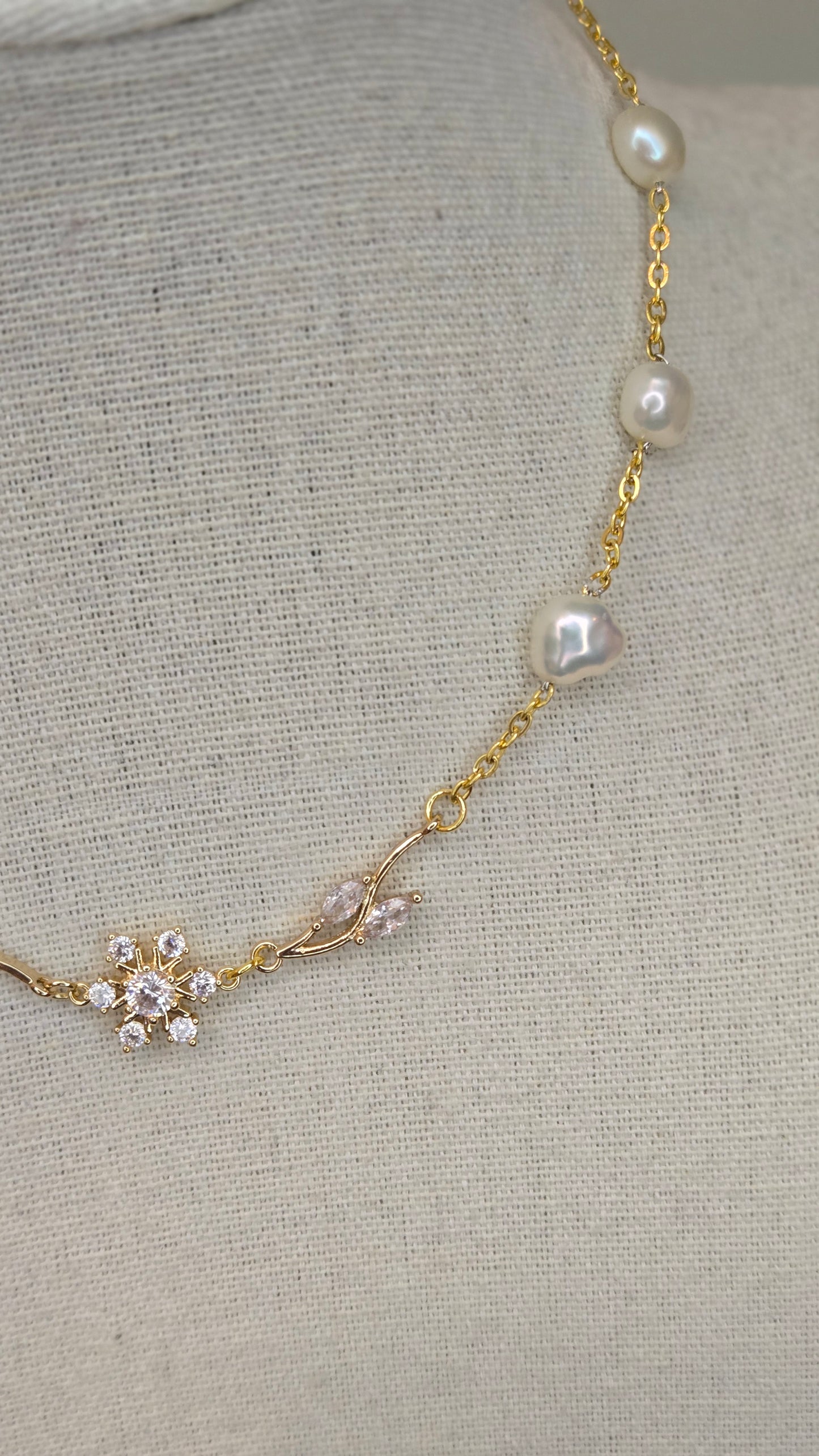 Floral Spark Necklace