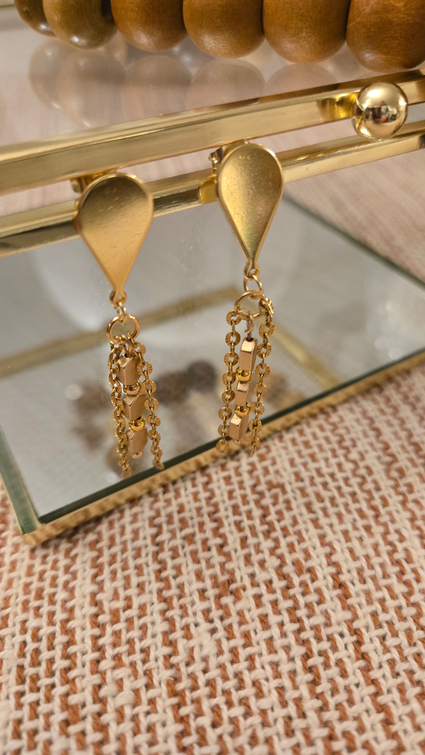Golden Chain Elegance Earrings