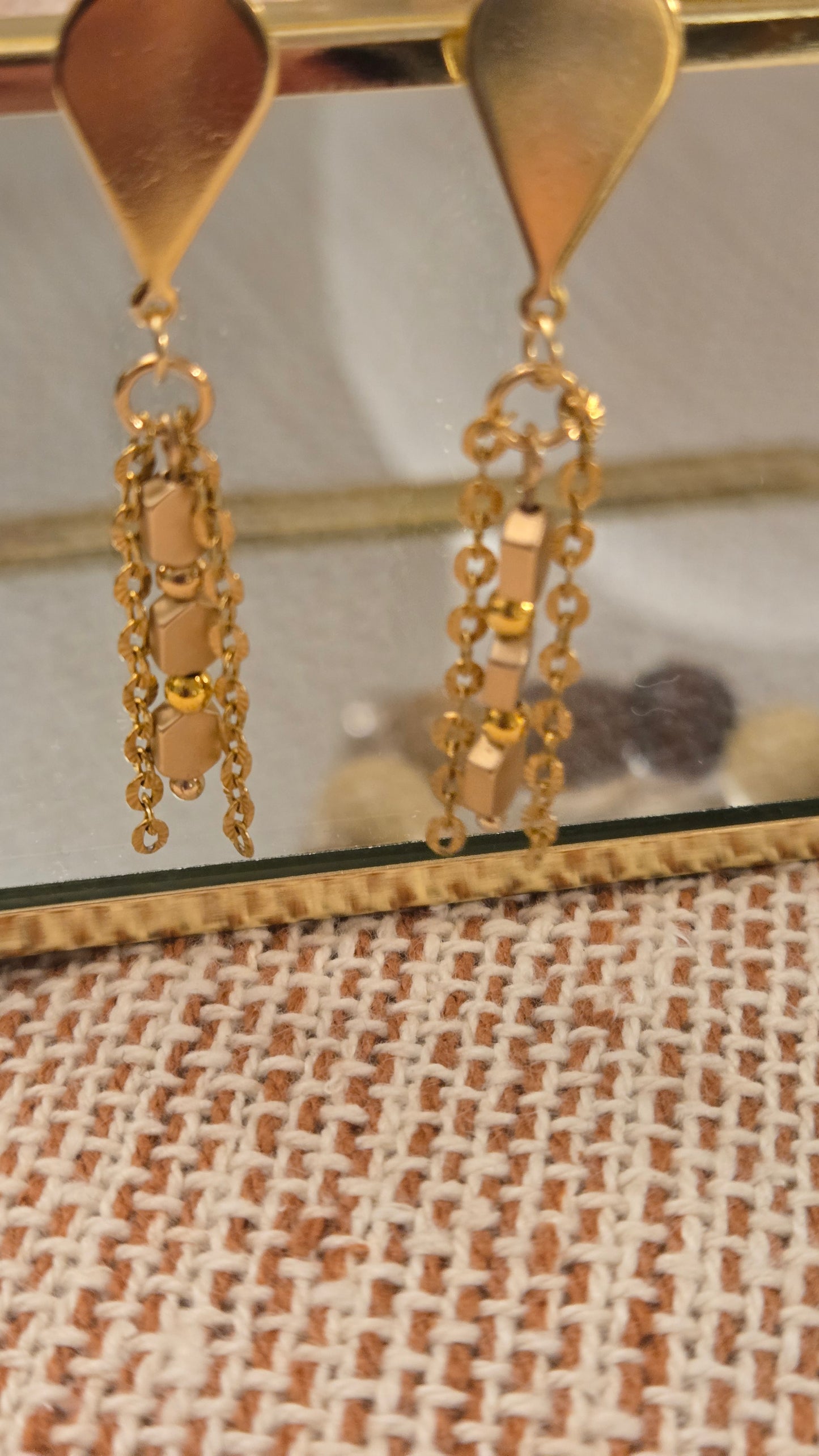 Golden Chain Elegance Earrings