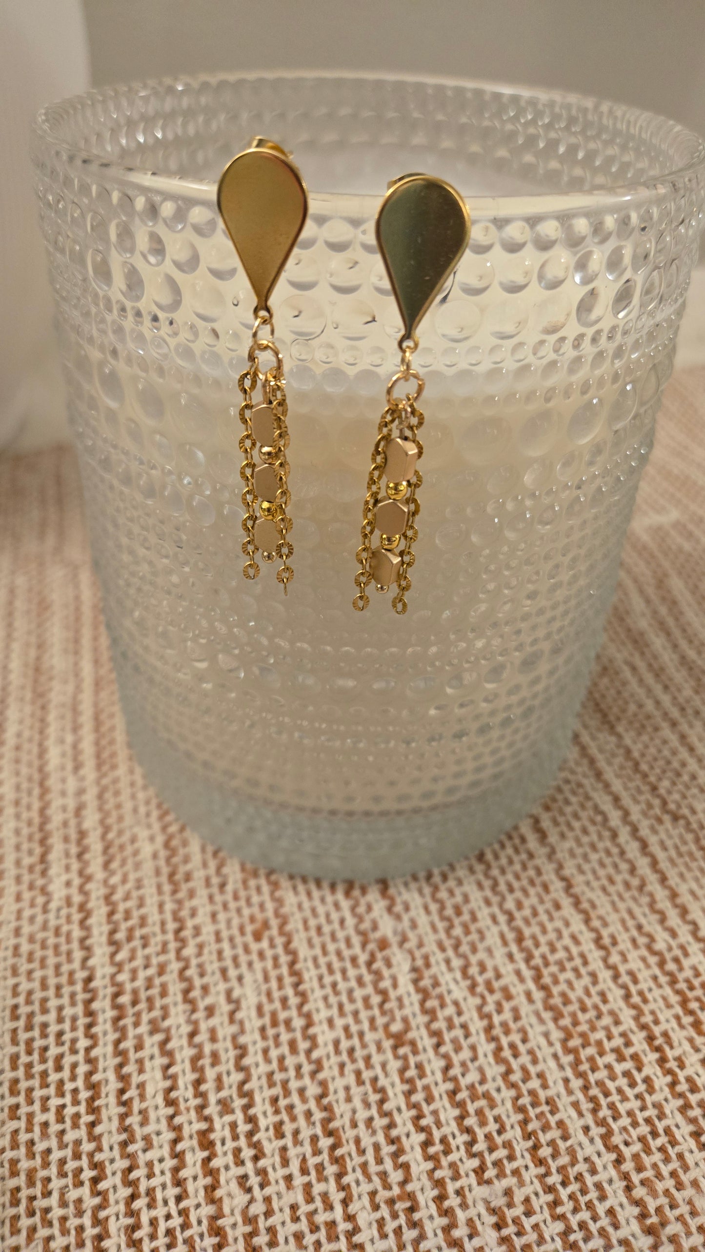 Golden Chain Elegance Earrings
