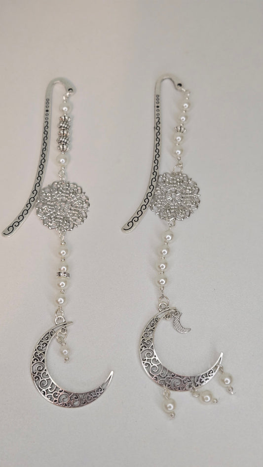 Bookmark    Gold & Silver Moon Whisper