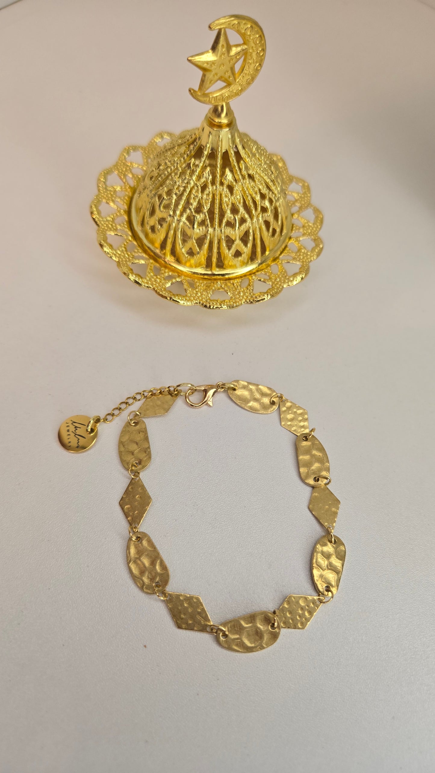 Golden Geometry Glow