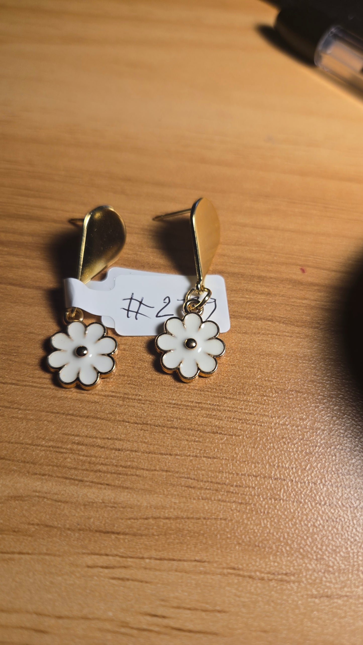 White Daisy Earrings
