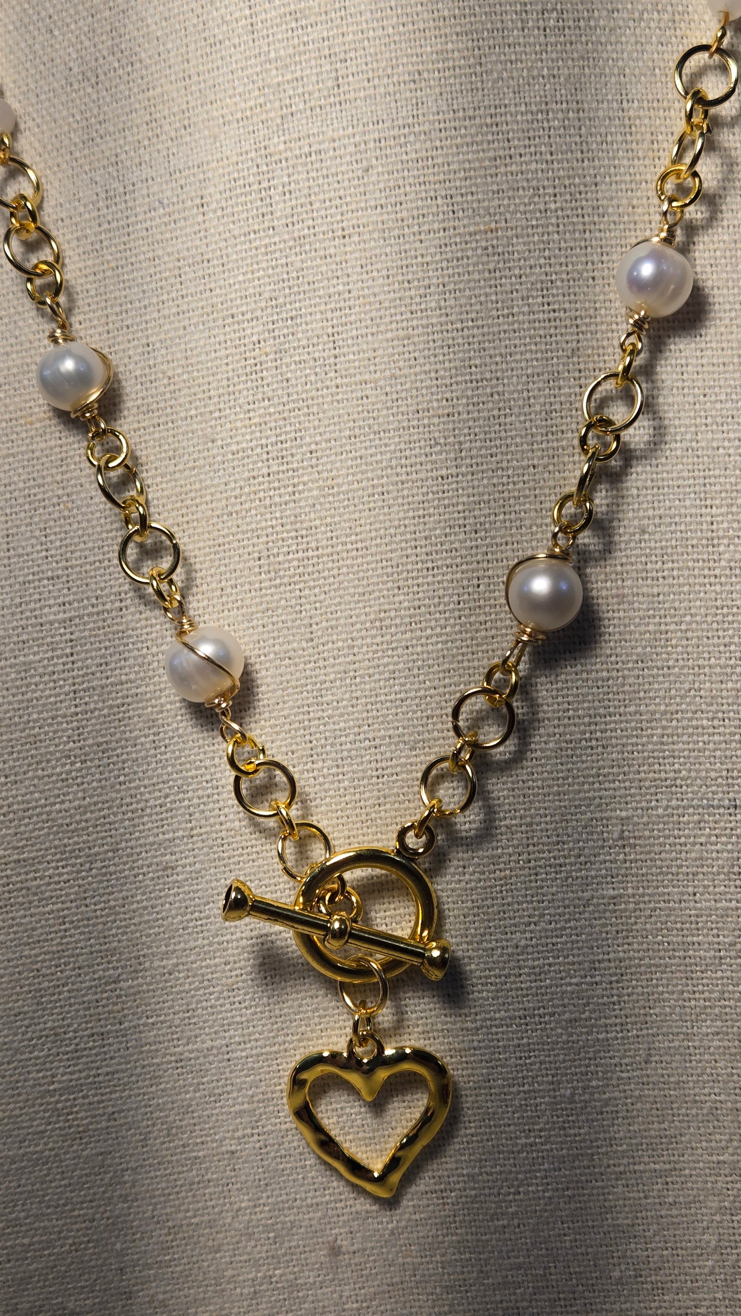 Beautifully crafted Pearl & Opal Necklace - Image 2