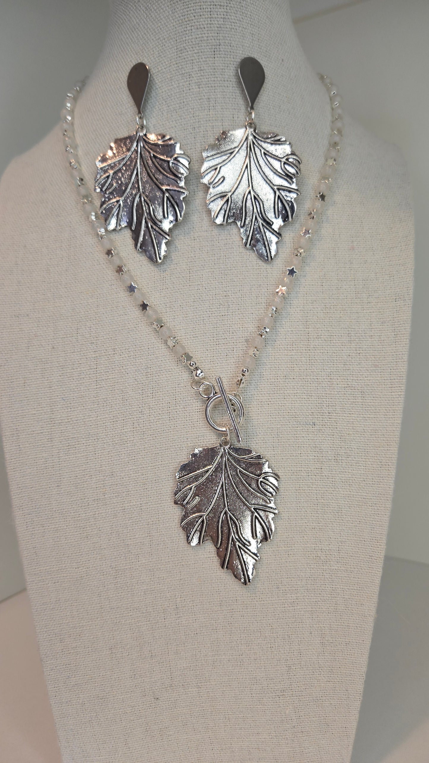 Elegant arrangement of natural leaves for crafting