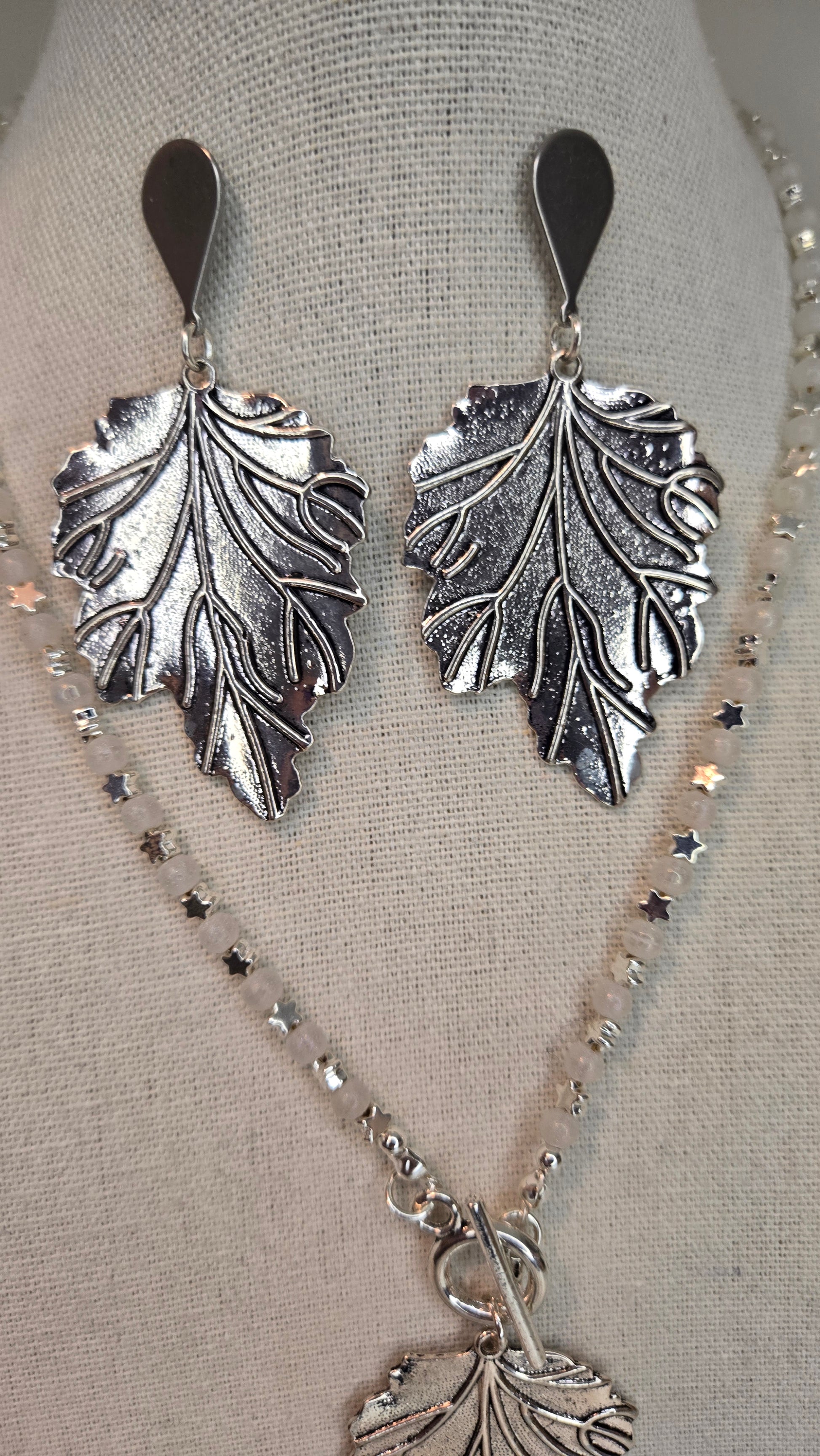 Beautifully designed nature leaves for DIY projects