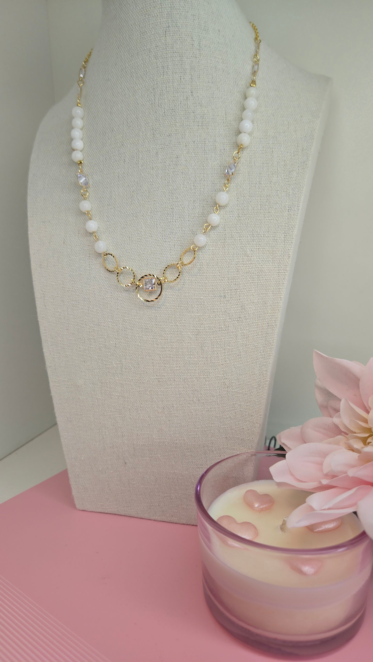 The unique design of the Dream Pearl Necklace for special occasions