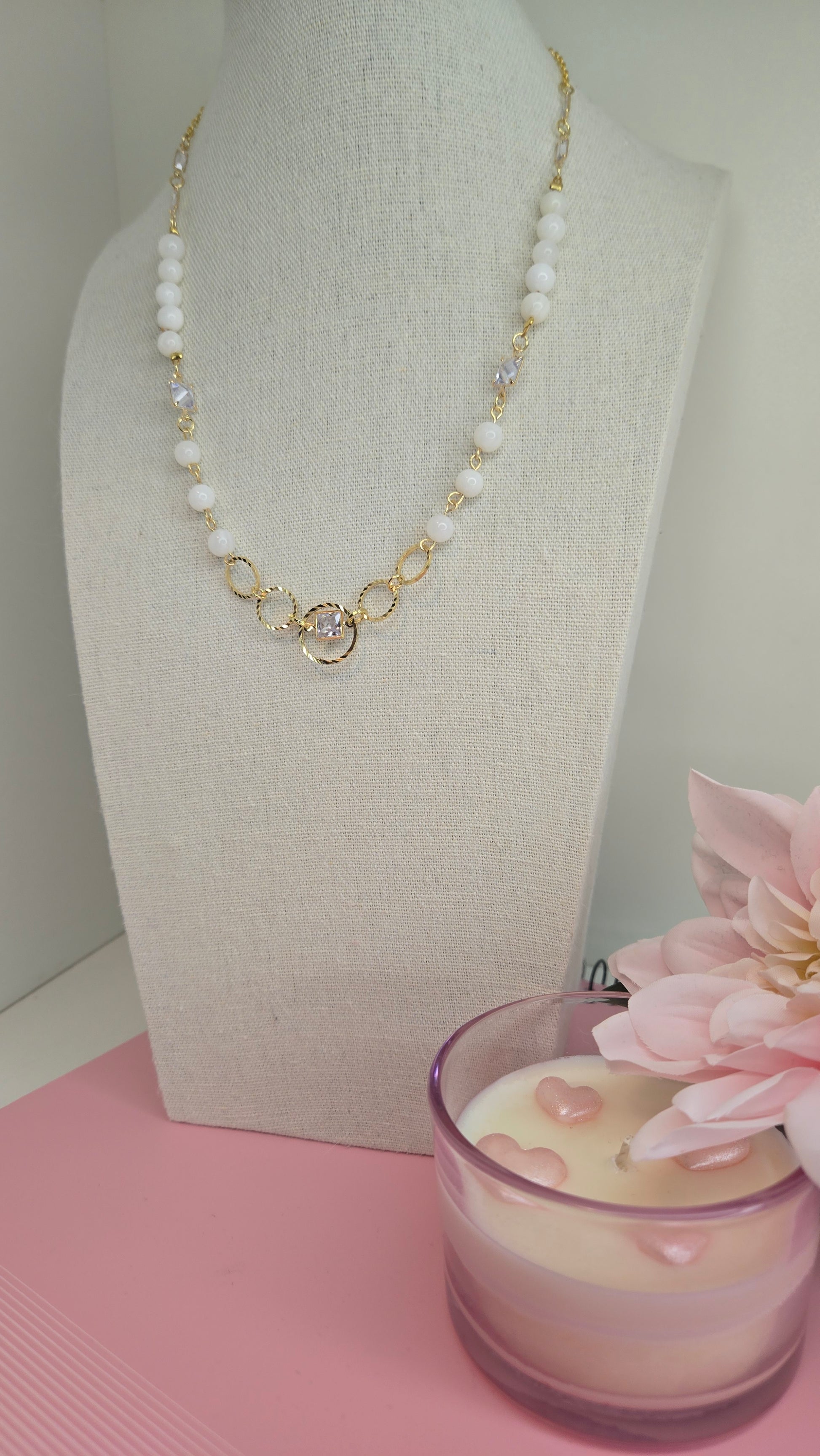 The unique design of the Dream Pearl Necklace for special occasions