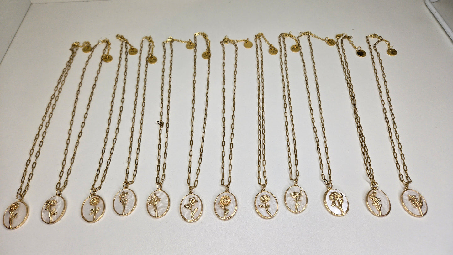 Festive birth flower necklace for December