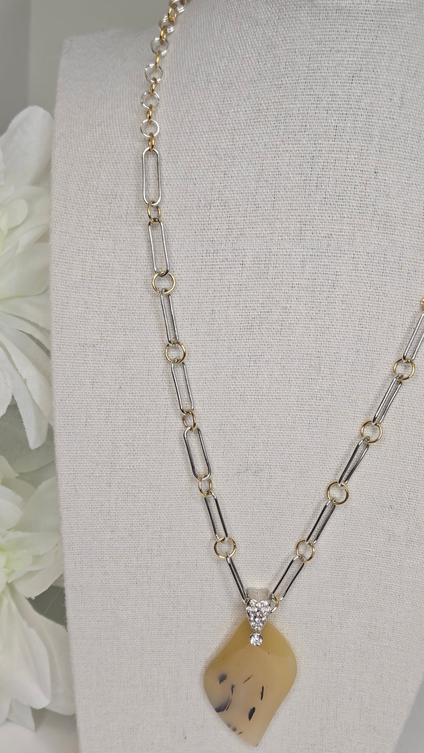 Luxury Agate Elegance Necklace