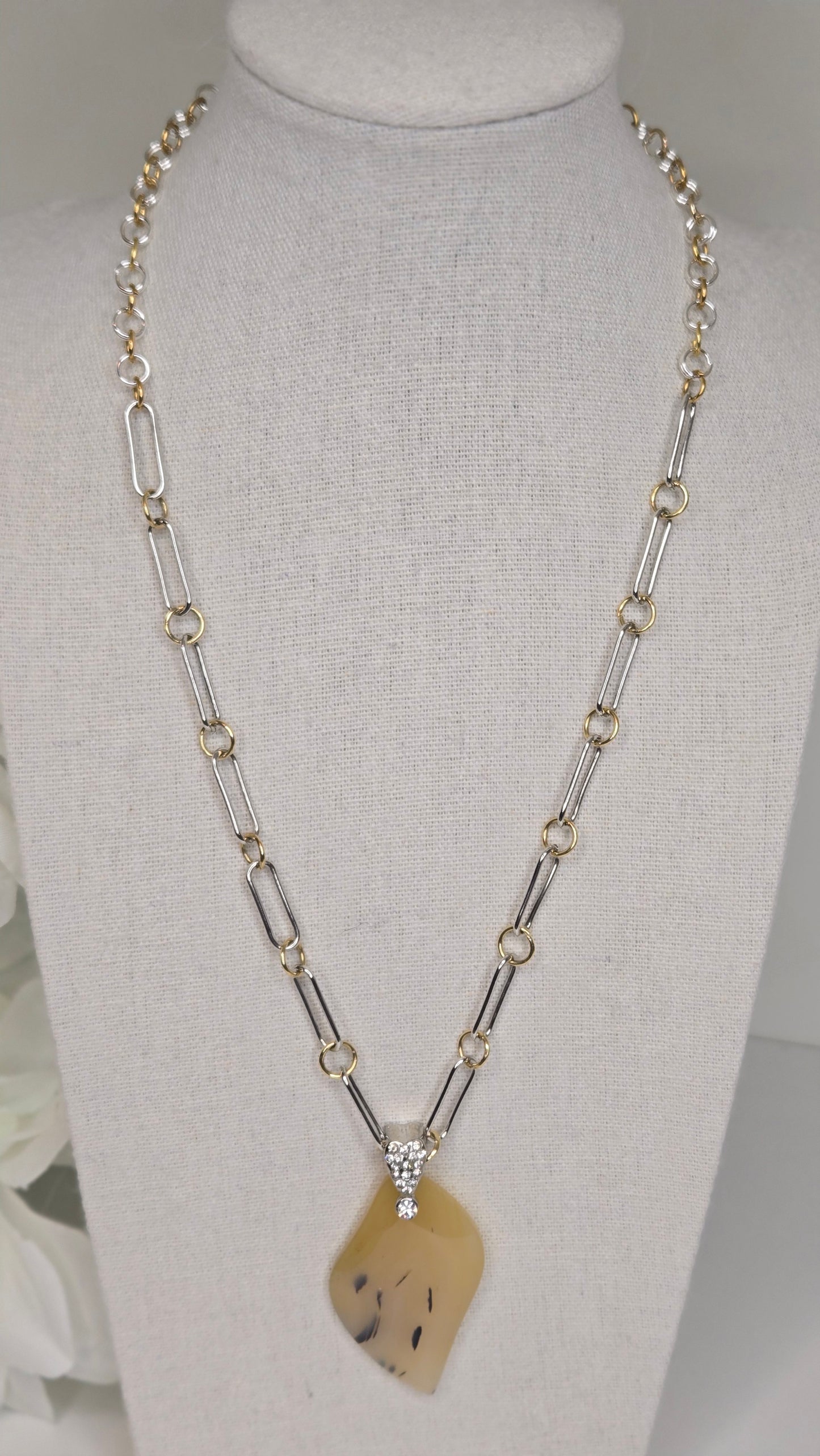 Luxury Agate Elegance Necklace