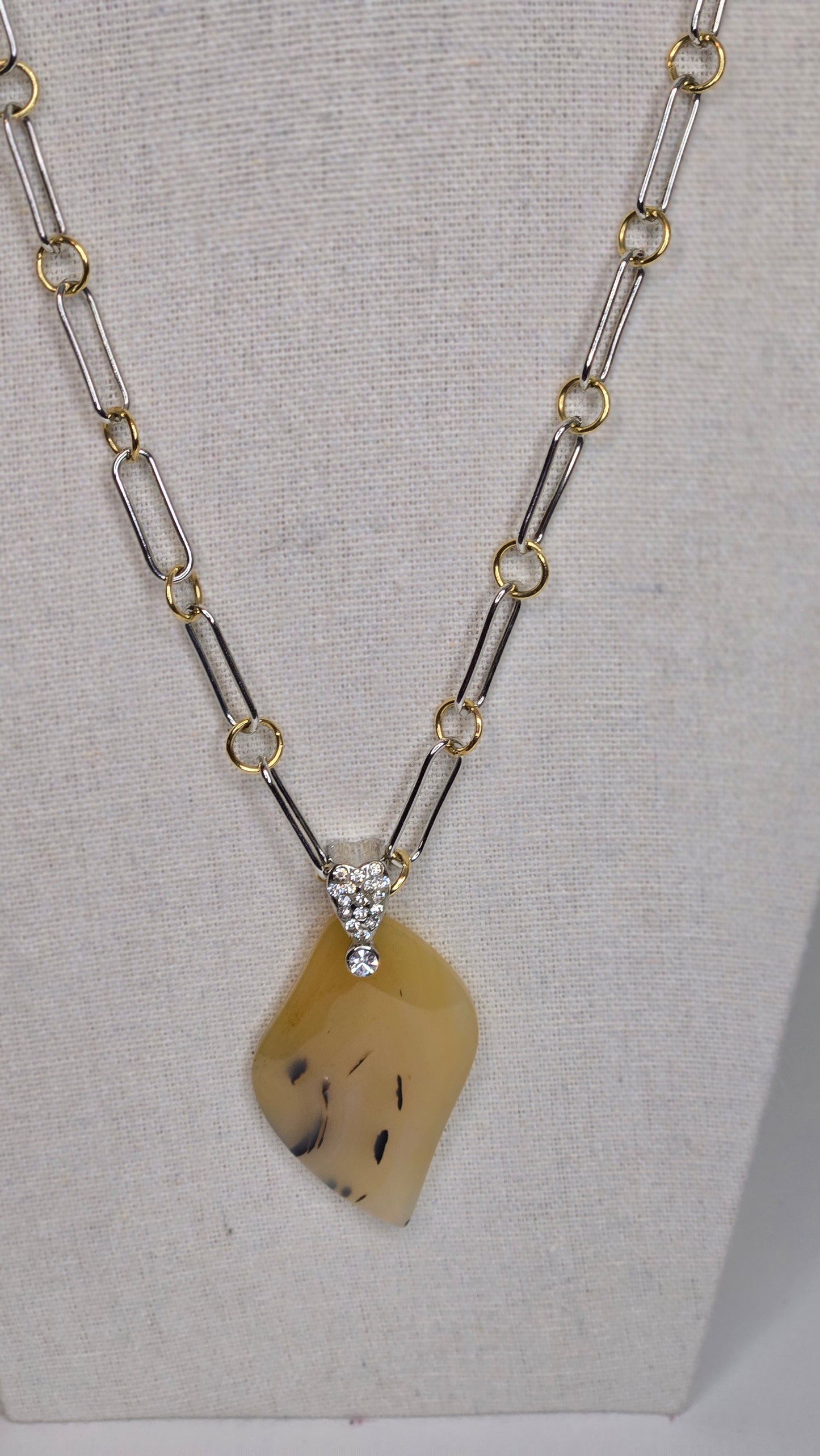 Luxury Agate Elegance Necklace