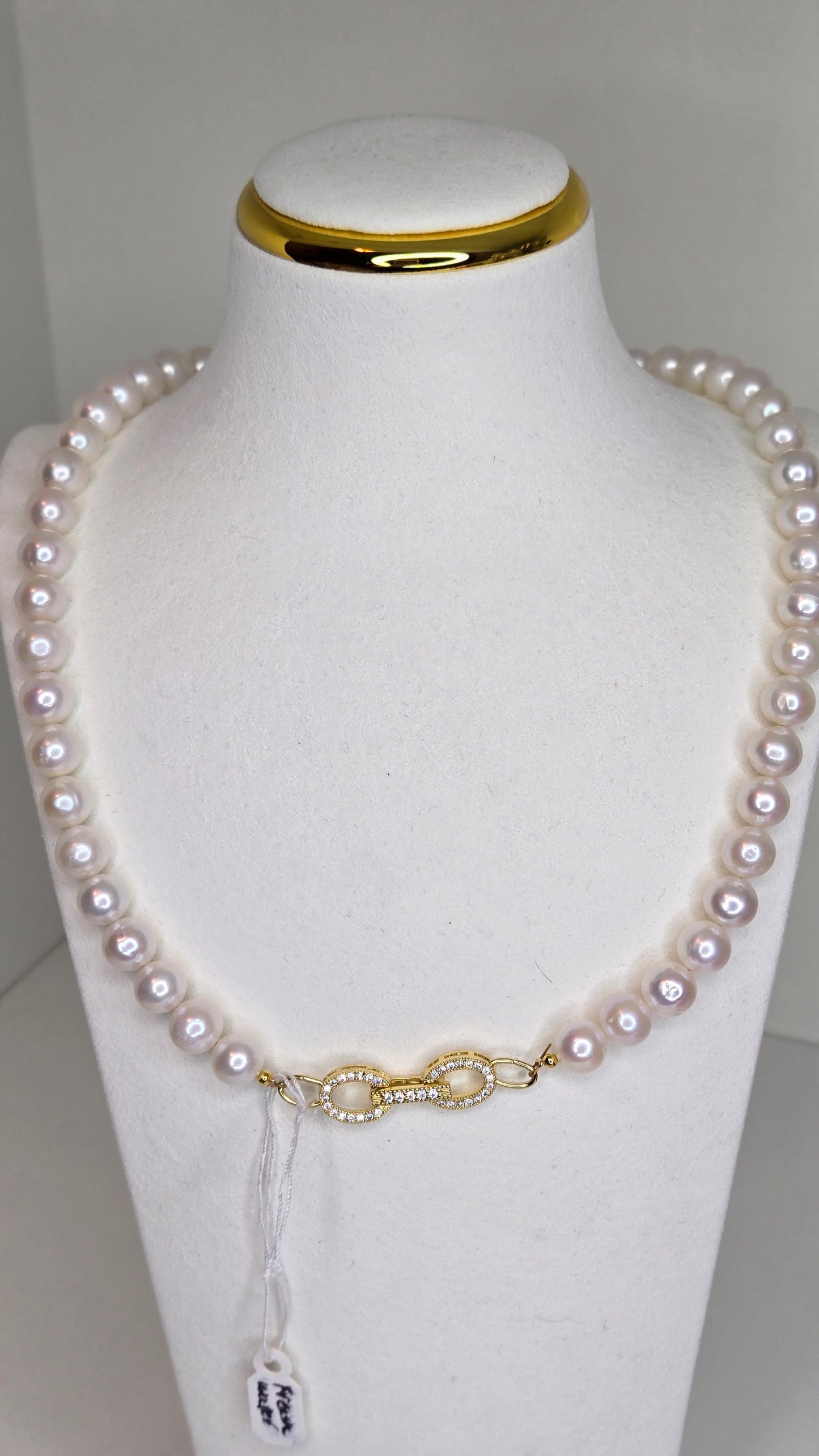 Royal Pearl Necklace