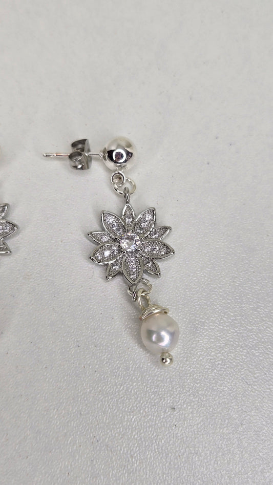 Aurora Pearl Earrings