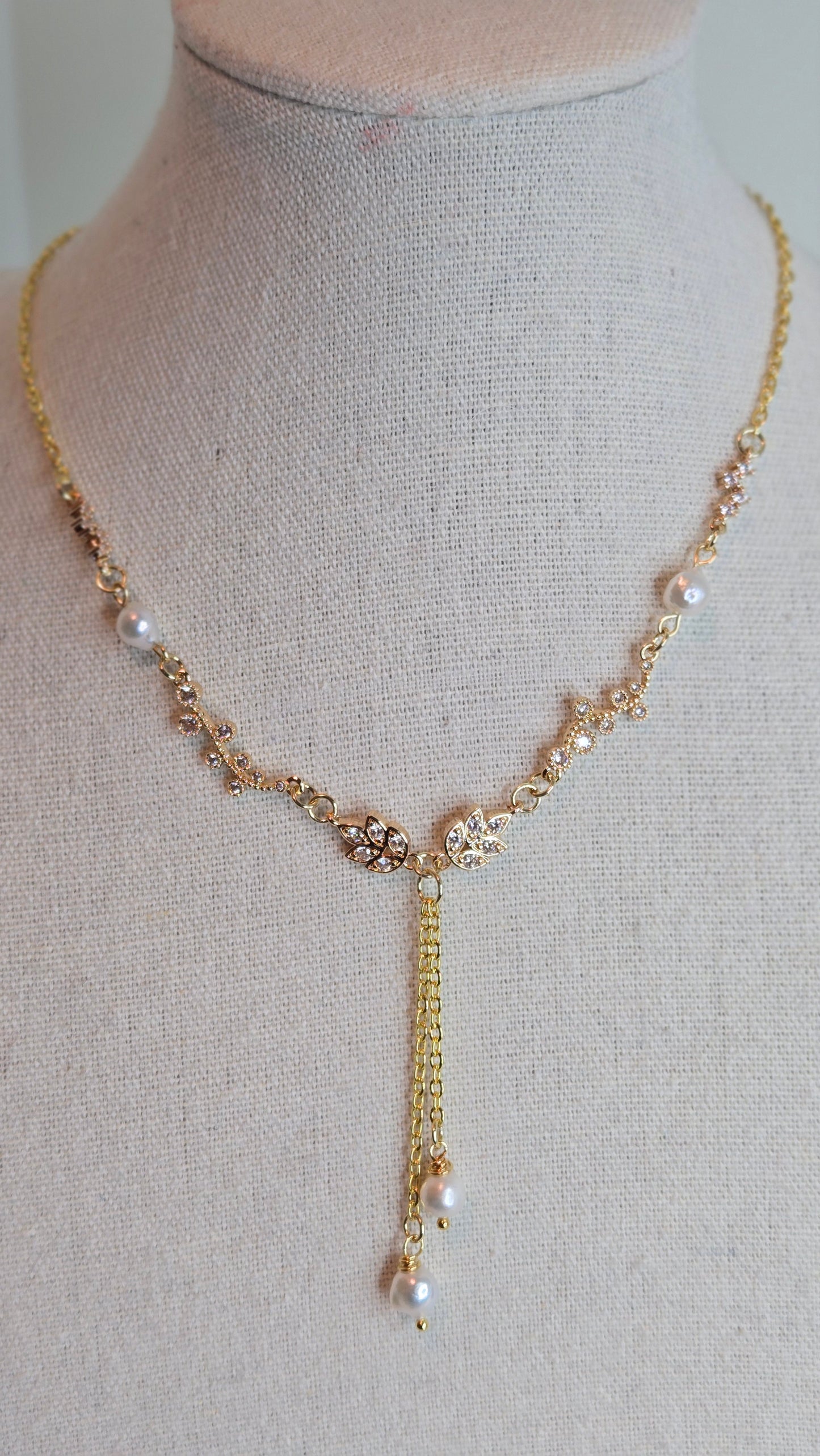 Radiant Pearl Leaf Necklace