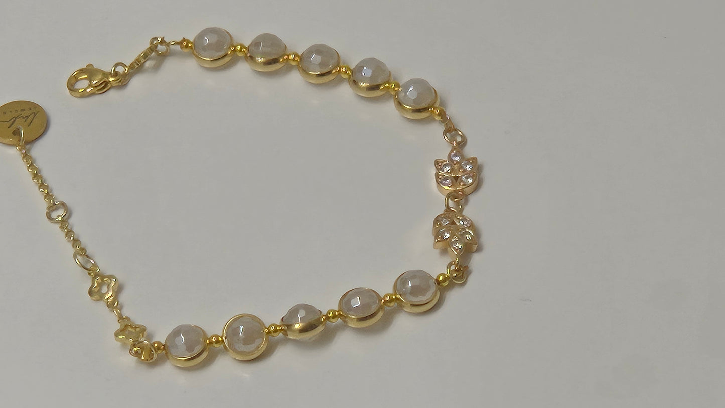 Golden Agate Blossom Bracelet