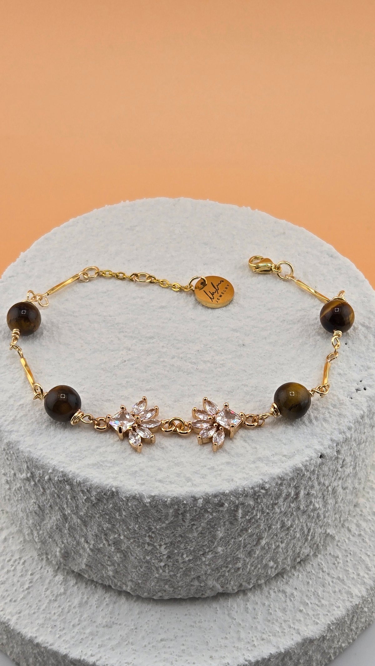 Earth & Crystal